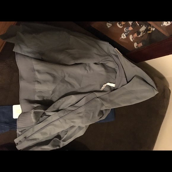 Lululemon jacket - Picture 1 of 2